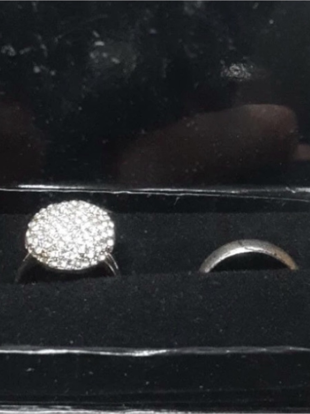Twilight Breaking RARE Dawn Bella’s Engagement and Wedding Band Replica Set NWT - Picture 2 of 5